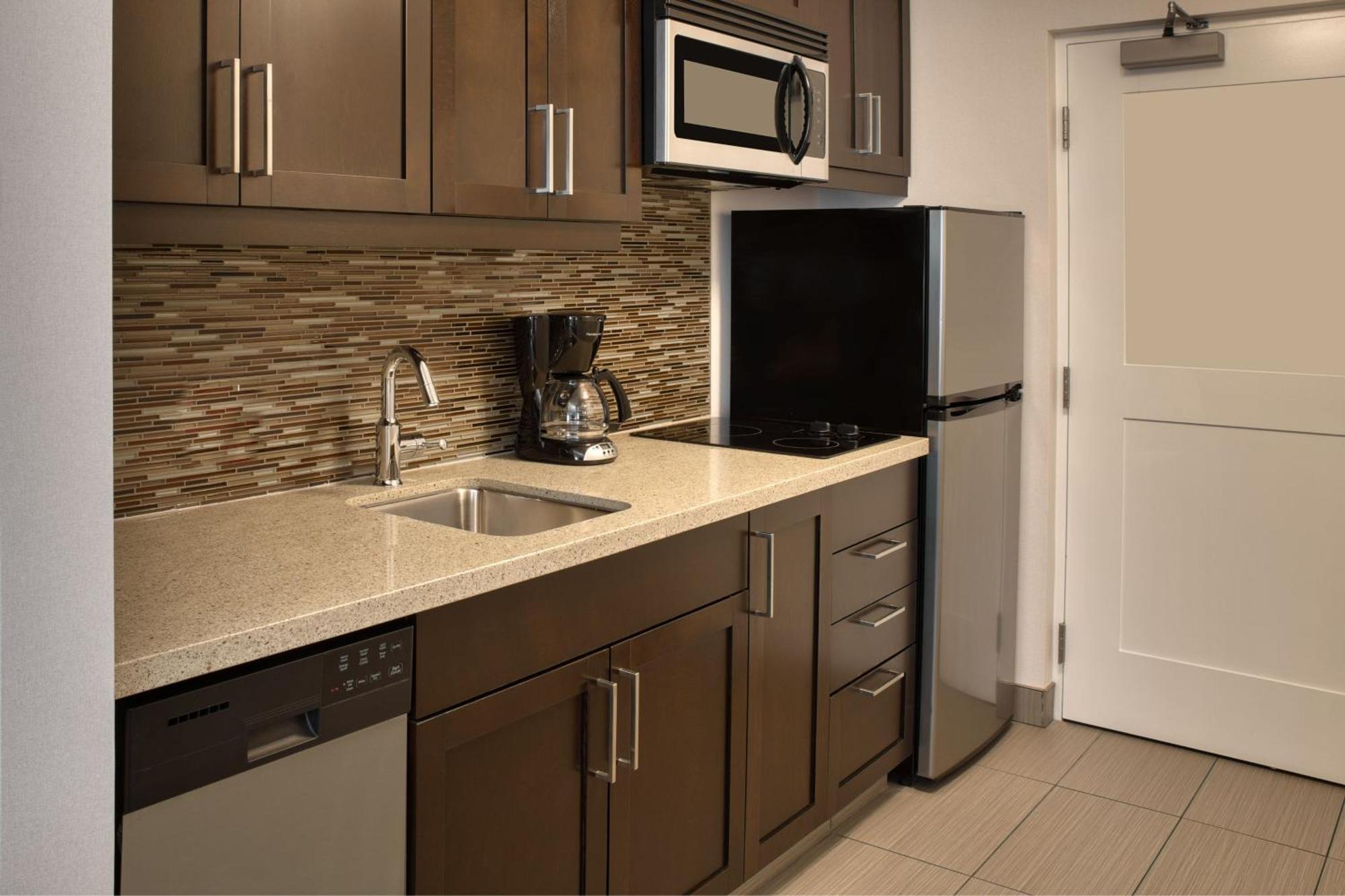 Towneplace Suites By Marriott Belleville Bagian luar foto